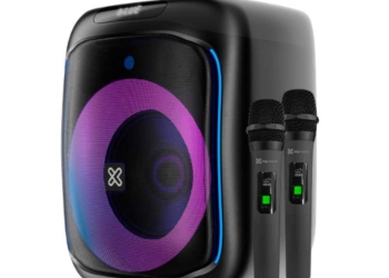 Bocina Klip Xtreme BoomBlaster KLS-655-2M Bluetooth con 2 Micrófonos Inalámbricos y Luces LED
